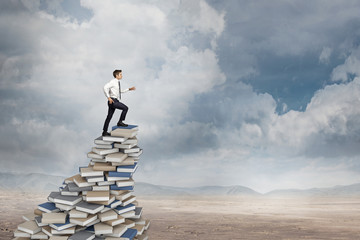 内燃机车（火车）可分为哪些种类？