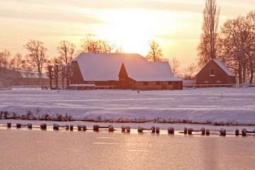 汽车发电机为什么会坏-